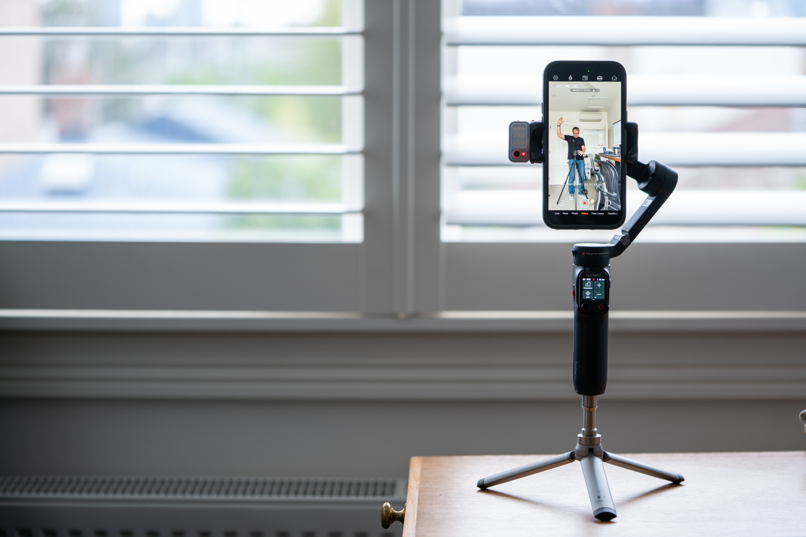 Hohem iSteady V3 Ultra Review: A Compact Gimbal That Punches Above Its Weight